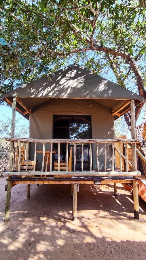 Elephant Trail Guesthouse And Backpackers Kasane Exterior photo